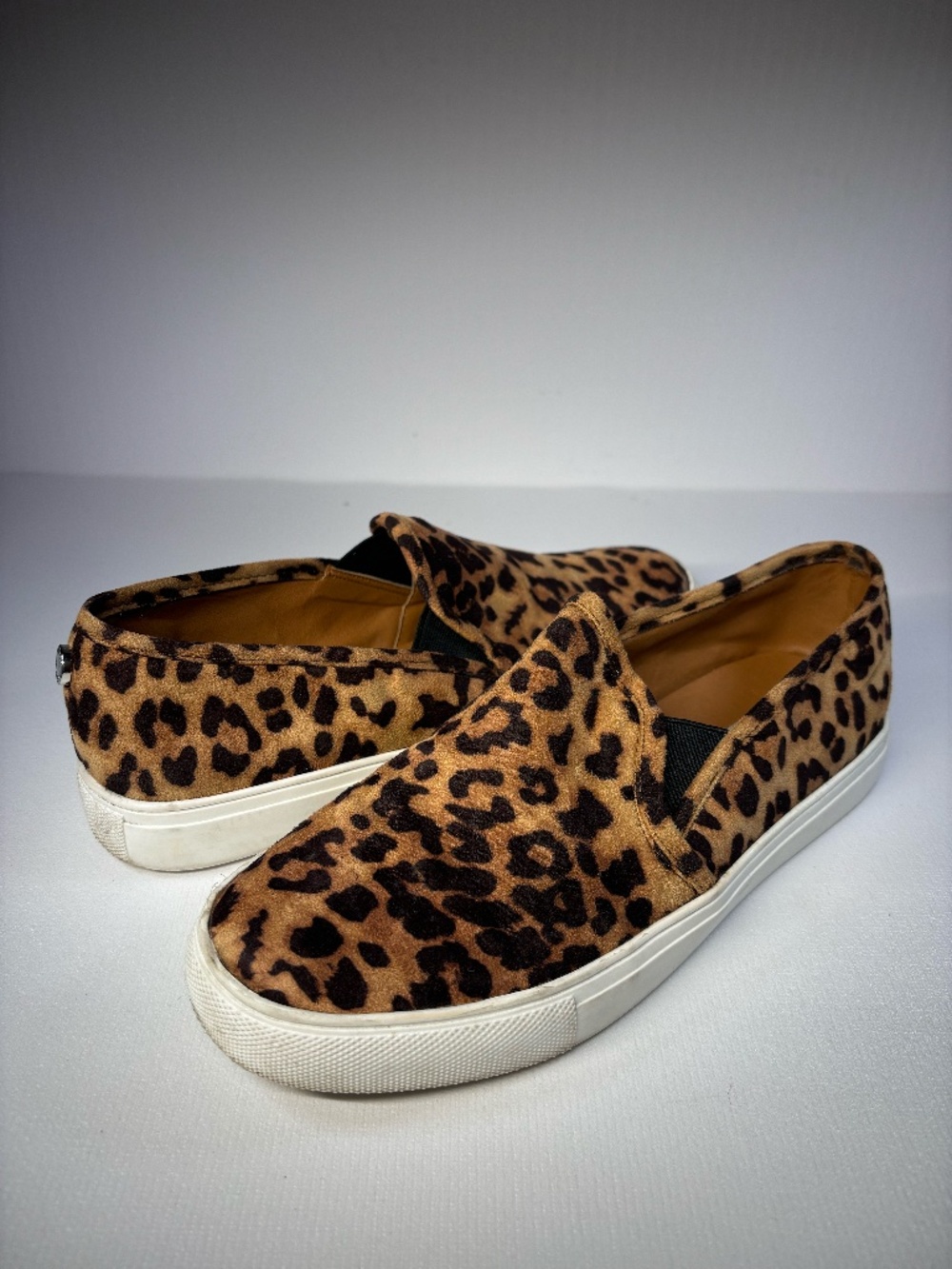 Steve Madden Safari Leopard Print Slip On Sneakers Size 7.5 Platform Casual Shoe
